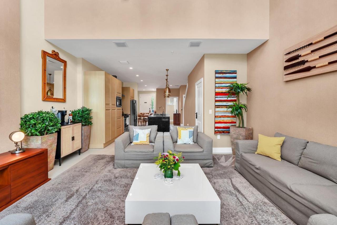 Luxury Less Than A Mile From Disneyworld -bonus Elevator- Pousada *